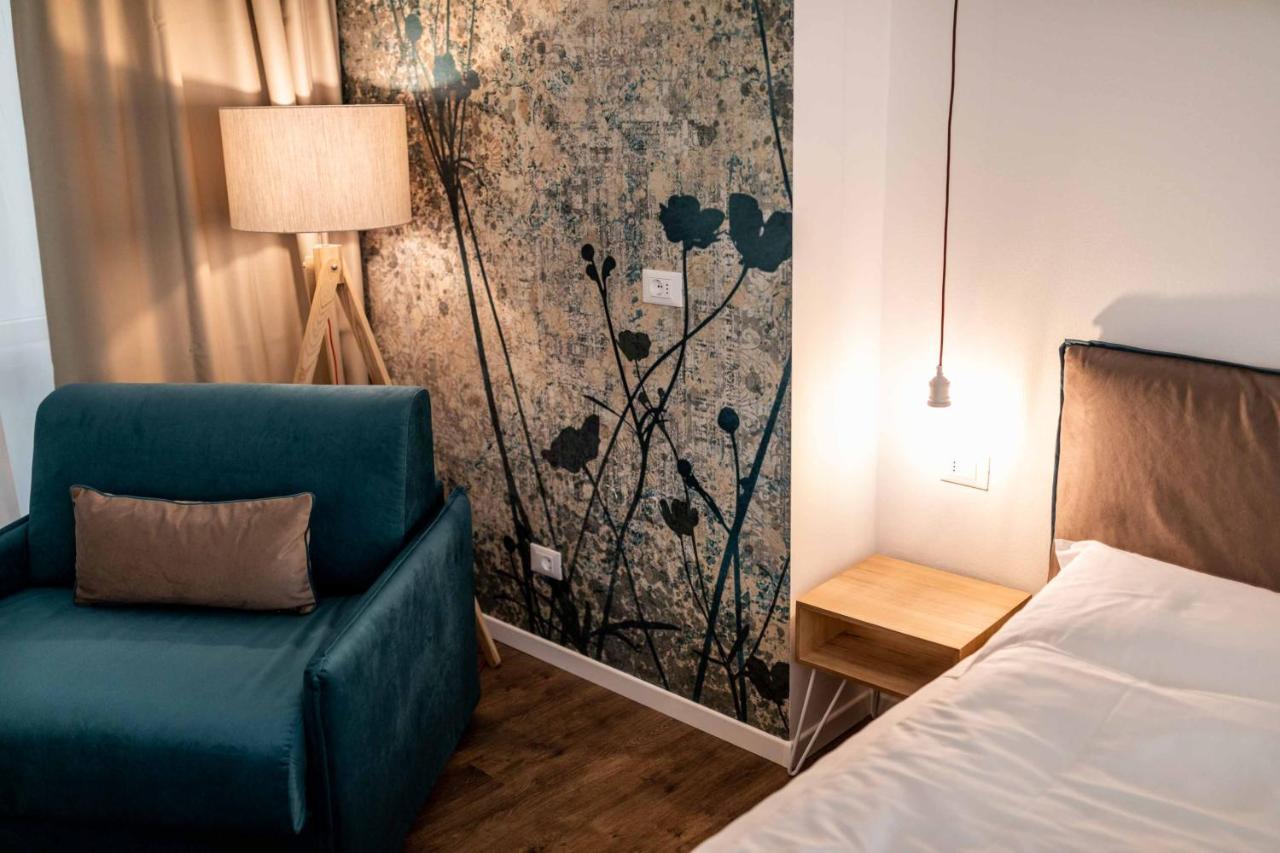 Stay Cooper Guesthouse zum Loewen Meran Exterior foto