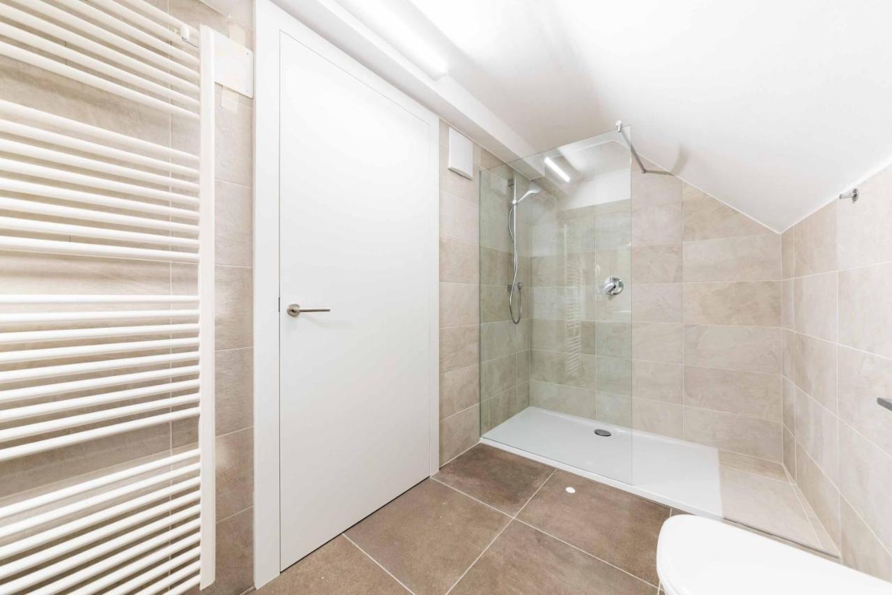 Stay Cooper Guesthouse zum Loewen Meran Exterior foto