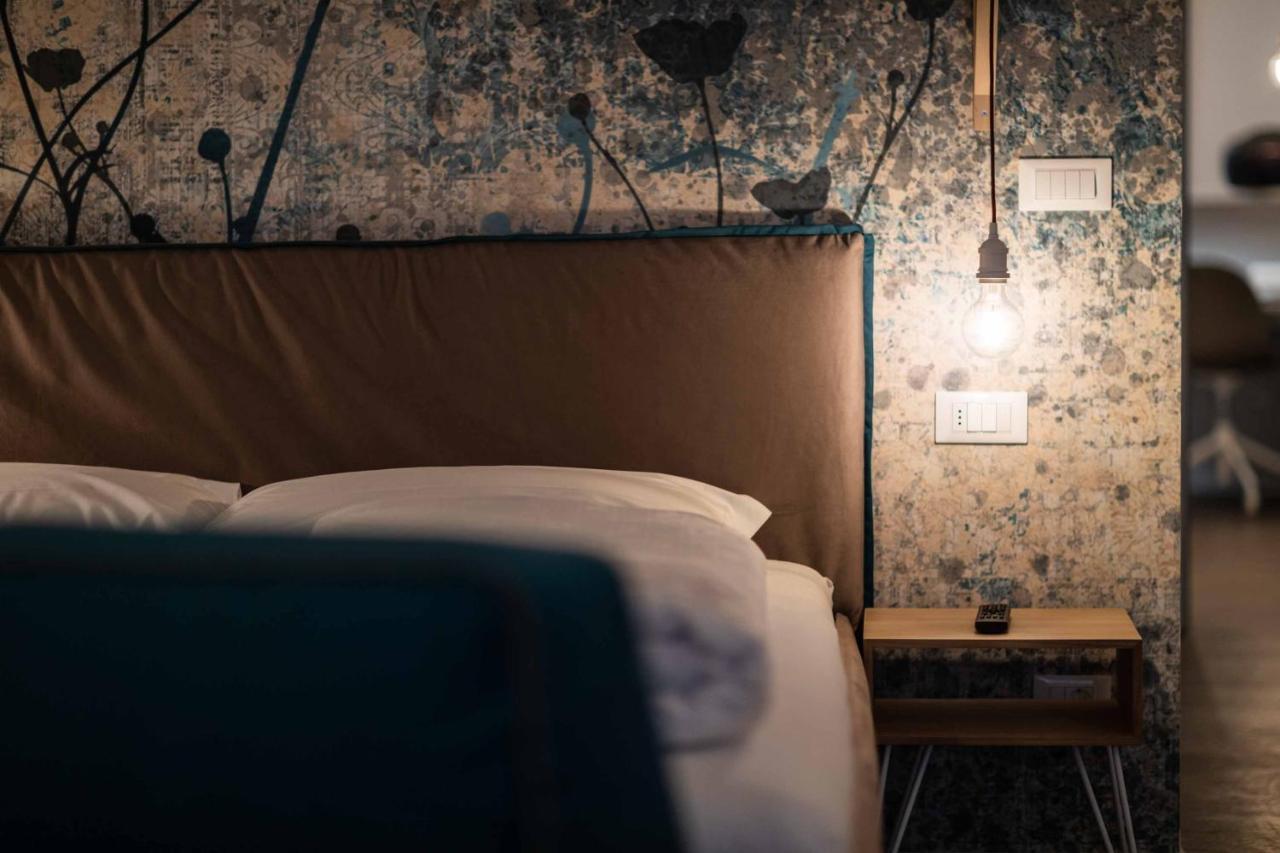 Stay Cooper Guesthouse zum Loewen Meran Exterior foto