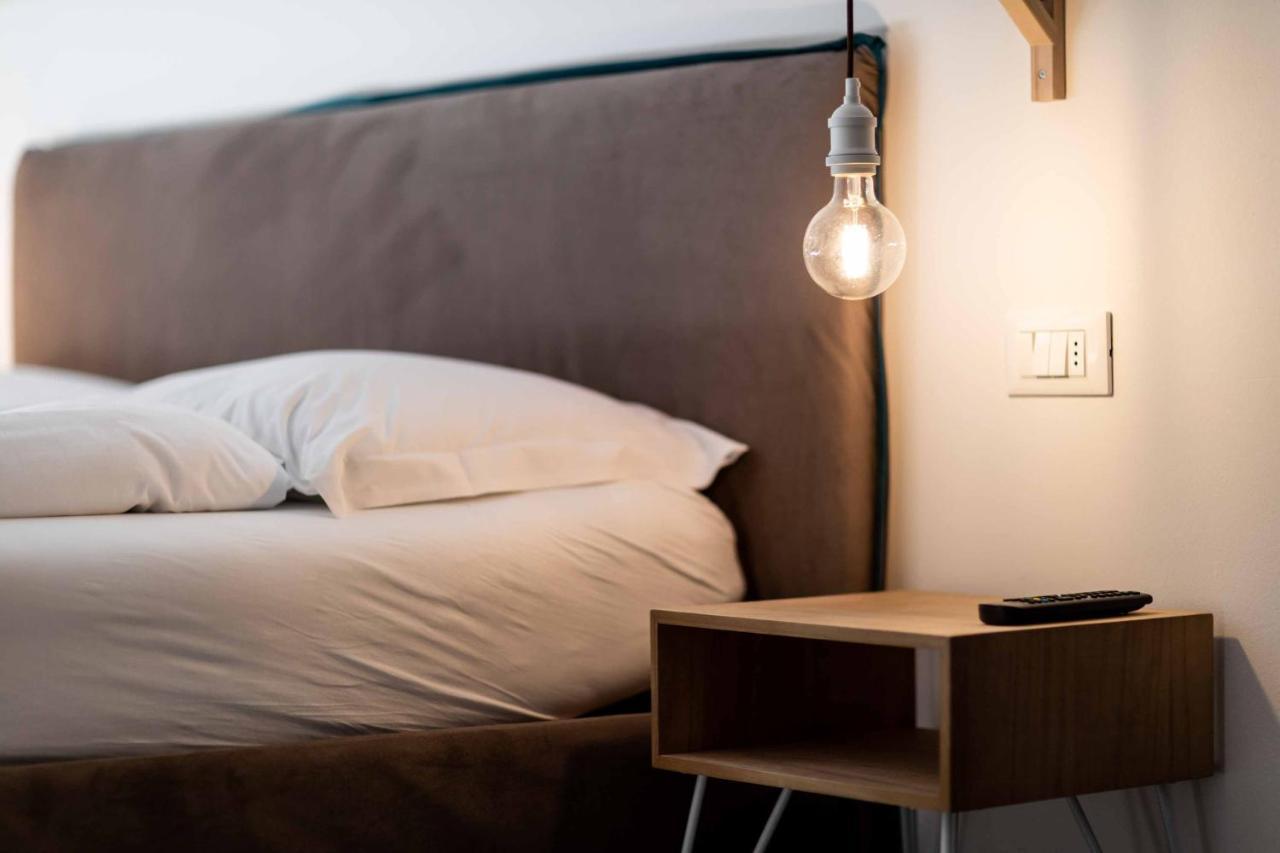 Stay Cooper Guesthouse zum Loewen Meran Exterior foto