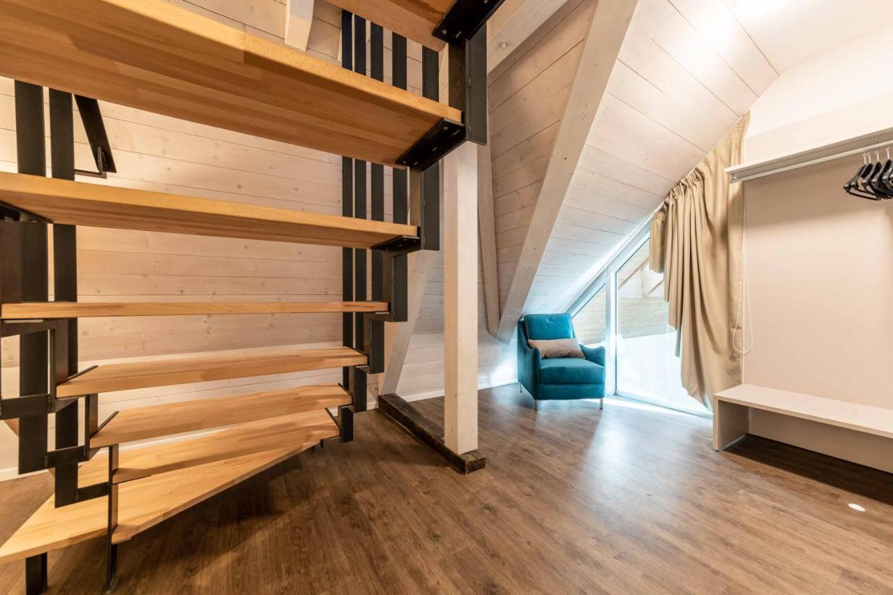 Stay Cooper Guesthouse zum Loewen Meran Exterior foto